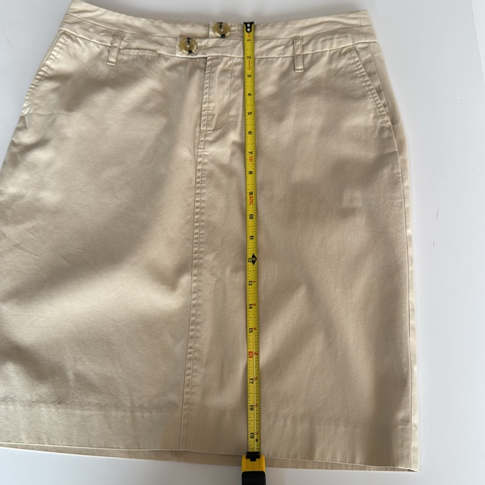 Banana Republic Factory khaki skirt, size 4 - Picture 6 of 8